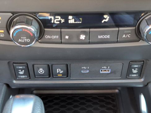 Used 2023 Nissan Frontier SV w/ SV Convenience Package image 20