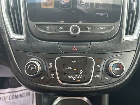 Used 2018 Chevrolet Malibu LT w/ Leather Package image 27