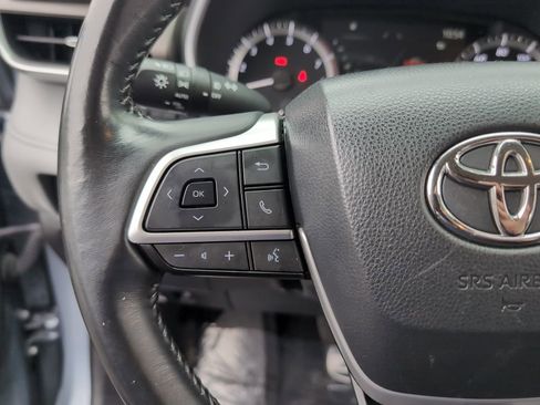 Used 2023 Toyota Highlander XLE image 21