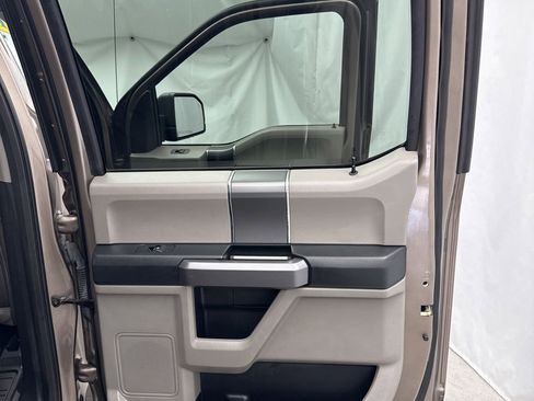 Used 2018 Ford F150 XLT w/ Equipment Group 302A Luxury image 38