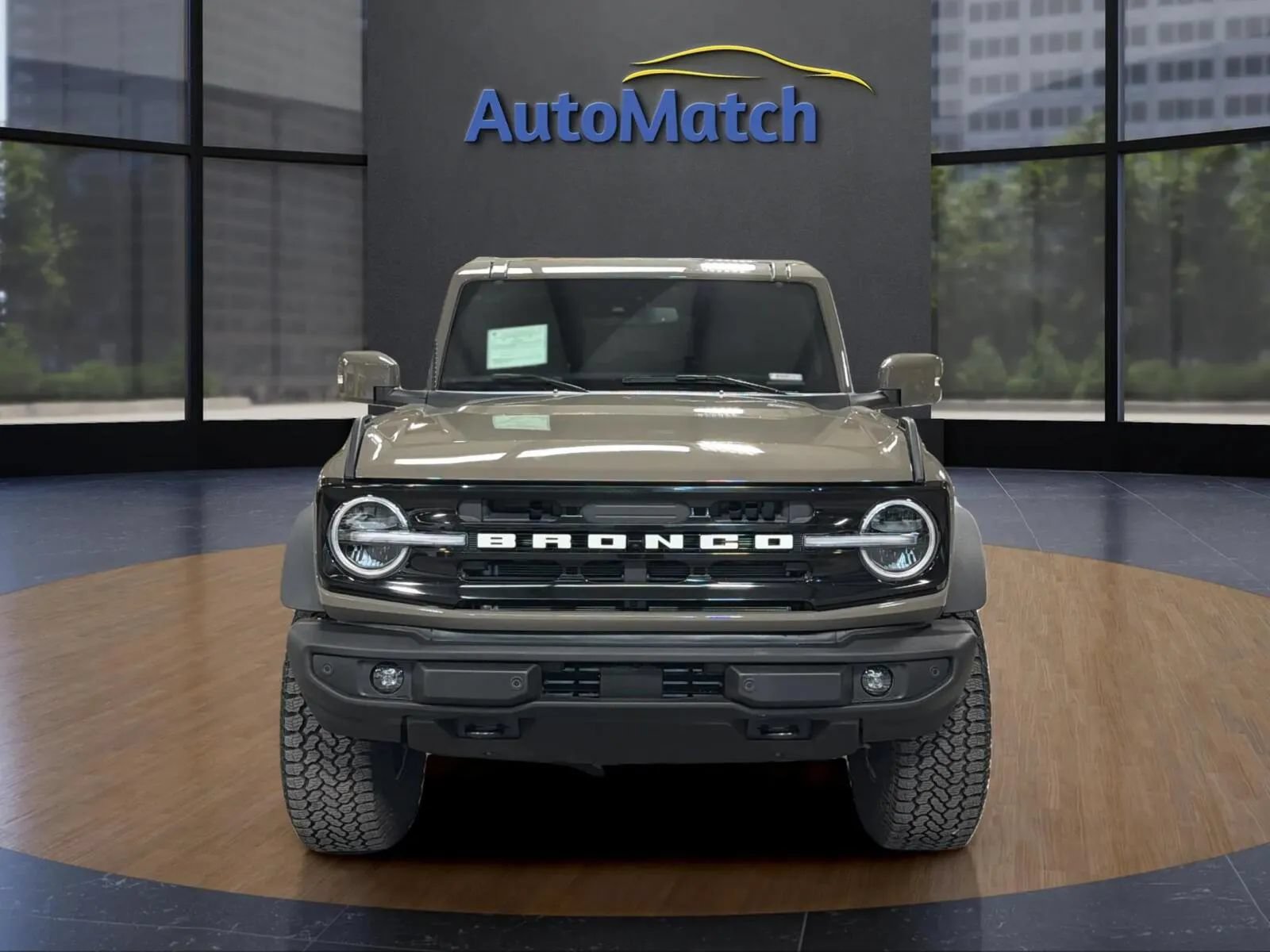 Used 2025 Ford Bronco Outer Banks w/ Sasquatch Package AWD/4WD image 3