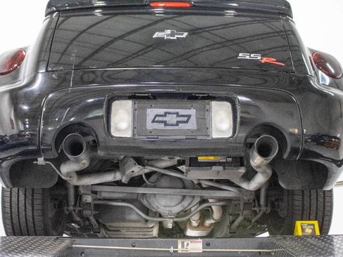 Used 2005 Chevrolet SSR LS 2dr Regular Cab Convertible w/ Preferred Equipment Group image 17