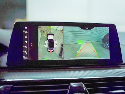 Used 2019 BMW M5 image 9