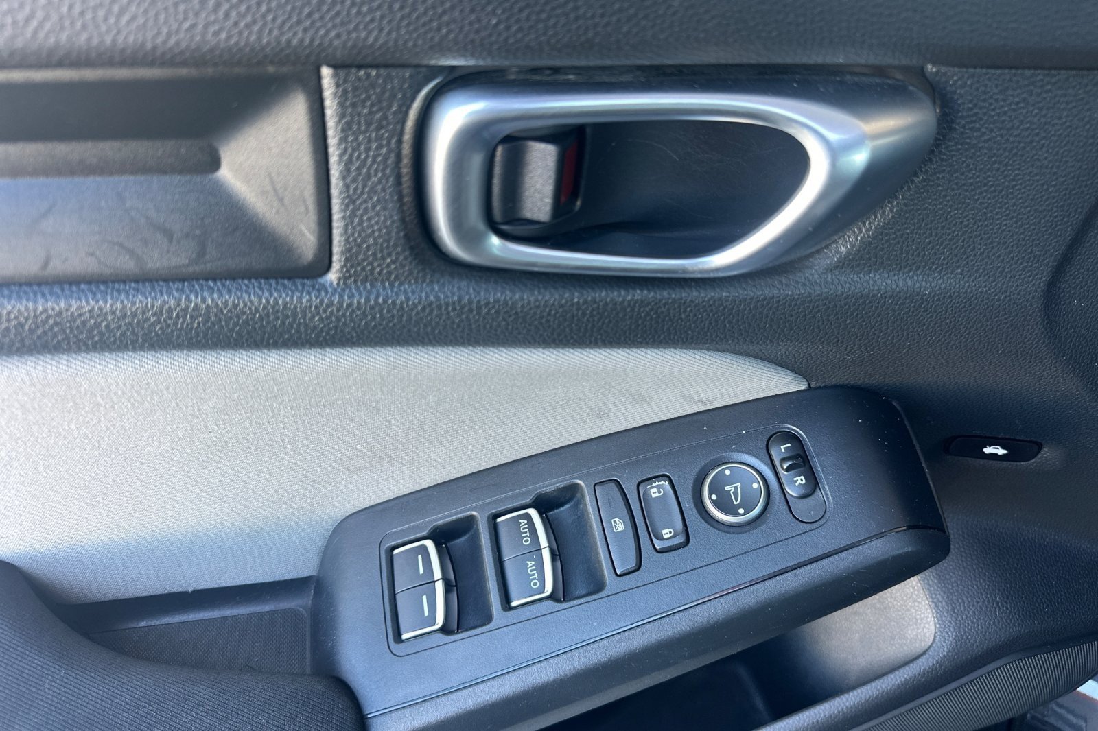 Used 2024 Honda Civic LX image 10