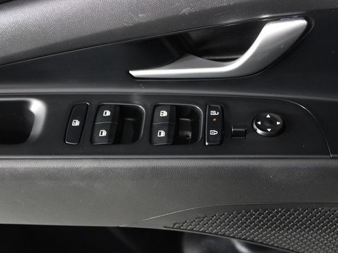 Certified 2024 Hyundai Elantra SEL FWD image 22