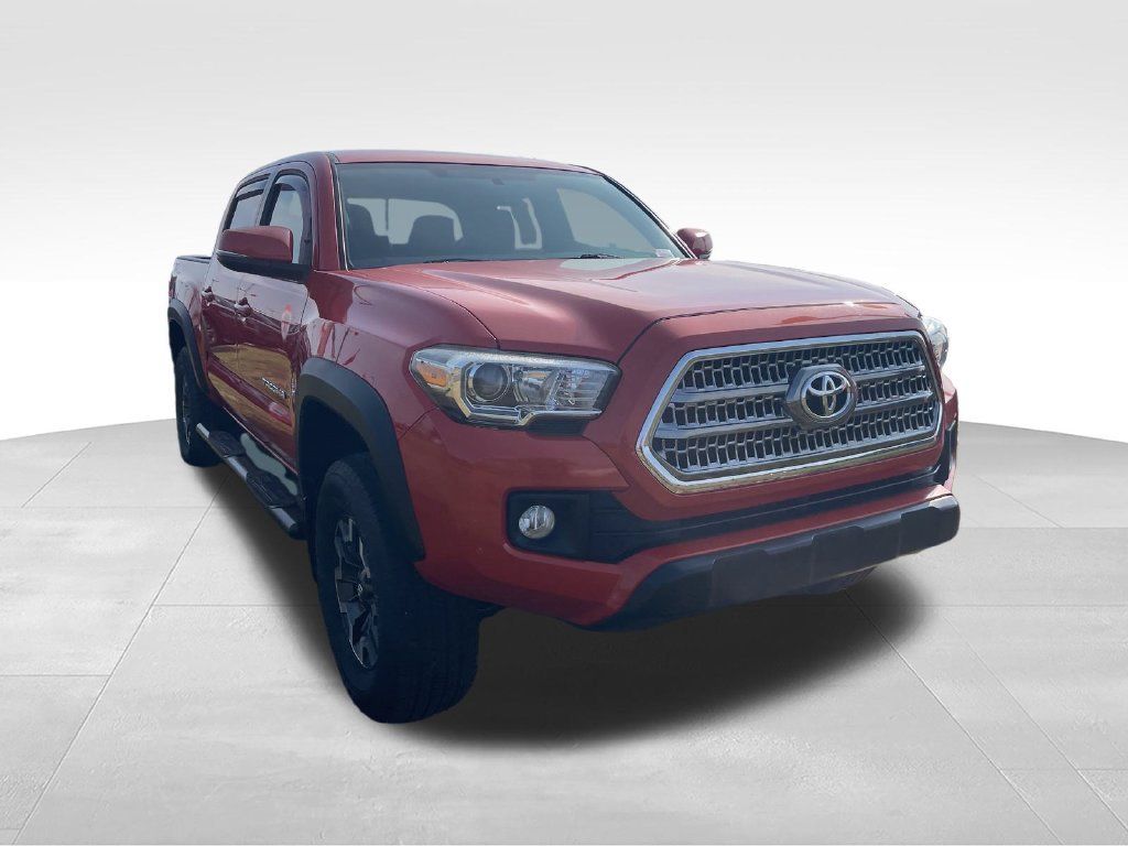 Used 2017 Toyota Tacoma TRD Off-Road w/ Tow Package (A/T) AWD/4WD image 7
