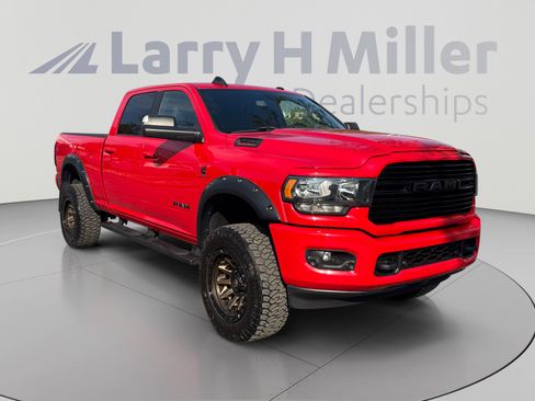 Used 2020 RAM 2500 Big Horn w/ Night Edition AWD/4WD image 7