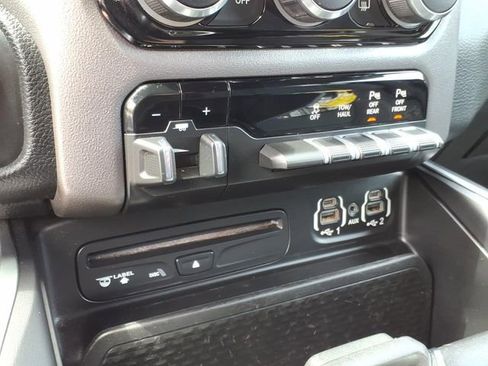 Used 2019 RAM 1500 Big Horn AWD/4WD image 22
