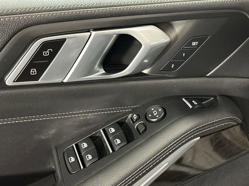 Used 2019 BMW X5 xDrive40i w/ Convenience Package image 17