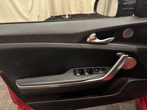 Used 2023 Kia Stinger GT-Line w/ Sun & Sound Package AWD/4WD image 9