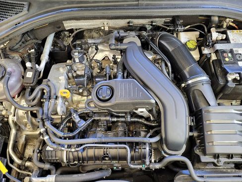 Used 2024 Volkswagen Jetta SE image 30