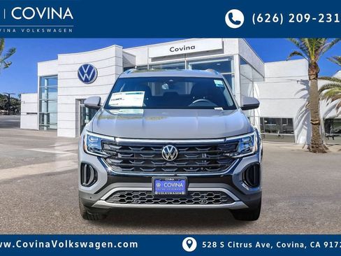 New 2026 Volkswagen Atlas Cross Sport SE image 2