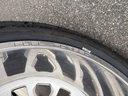 Used 2019 Ford F250 Platinum w/ FX4 Off-Road Package image 11