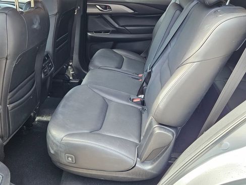 Used 2022 MAZDA CX-9 Touring image 12