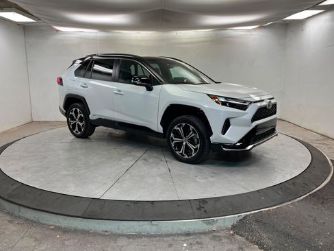 Used 2025 Toyota RAV4 XSE image 7