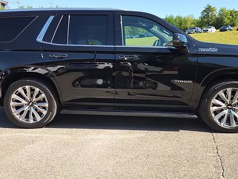 Used 2025 Chevrolet Tahoe High Country AWD/4WD image 8
