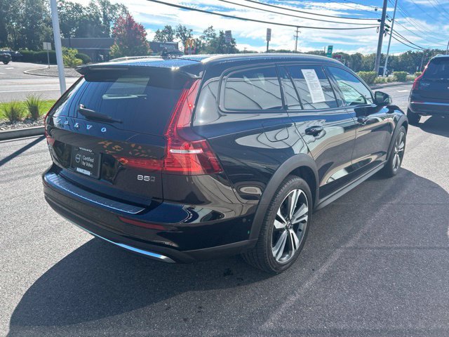 Used 2023 Volvo V60 B5 Cross Country Plus w/ Climate Package AWD/4WD image 5