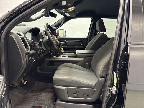 Used 2022 RAM 2500 Big Horn w/ Level C Equiment Group image 9