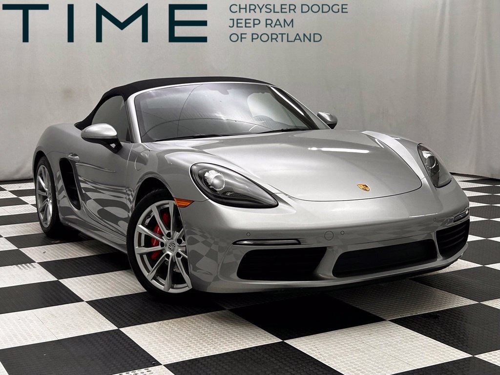 Used 2017 Porsche 718 Boxster S RWD image 1