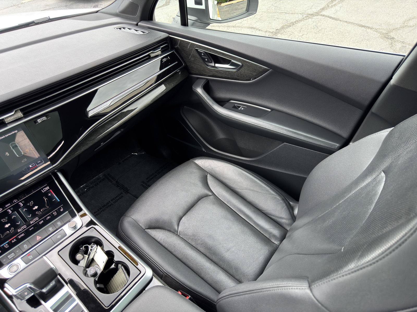 Used 2022 Audi Q7 3.0T Premium Plus w/ Premium Plus Package AWD/4WD image 38