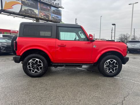 Used 2023 Ford Bronco Outer Banks image 8