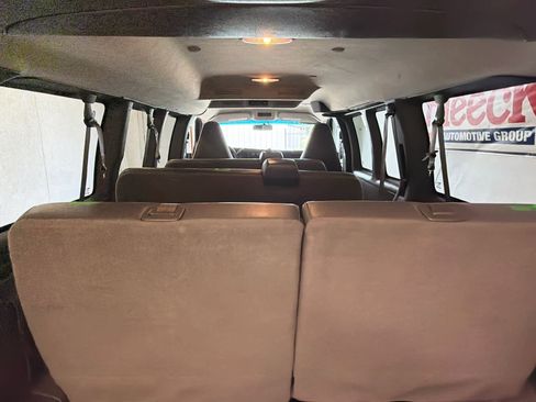 Used 2023 Chevrolet Express 3500 LS RWD image 9