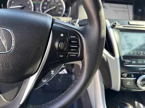 Used 2018 Acura TLX 2.4L image 17