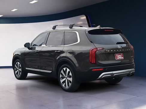 Used 2021 Kia Telluride EX w/ EX Premium Package image 3
