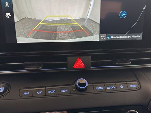 New 2025 Hyundai Elantra SEL image 13