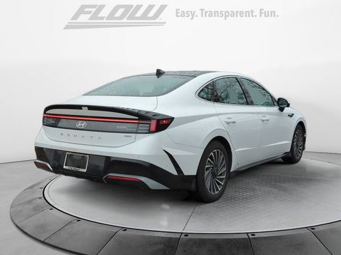 Certified 2025 Hyundai Sonata Limited image 9