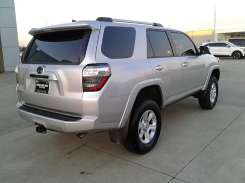 Used 2024 Toyota 4Runner SR5 Premium image 7