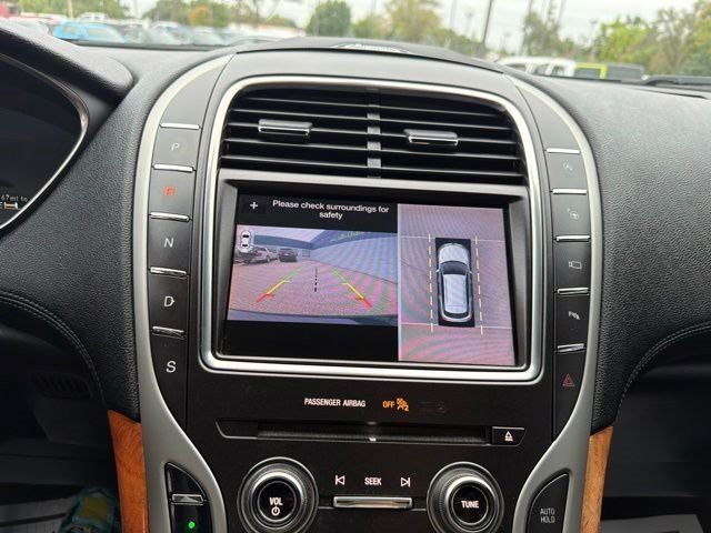 Used 2019 Lincoln Nautilus Reserve FWD image 33