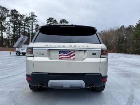 Used 2014 Land Rover Range Rover Sport HSE image 12