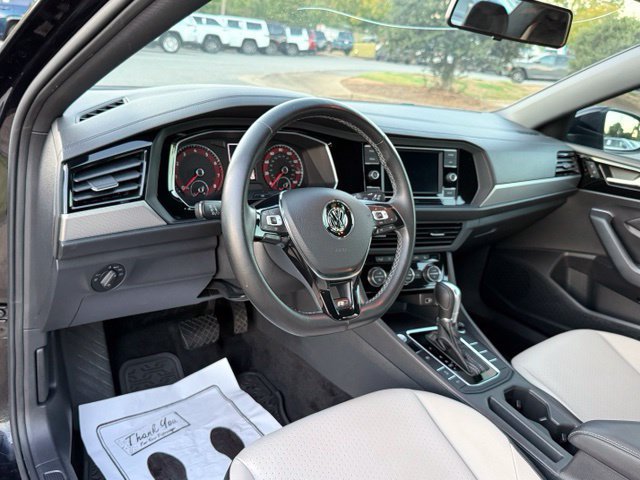 Used 2019 Volkswagen Jetta R-Line w/ R-Line Cold Weather Package FWD image 14
