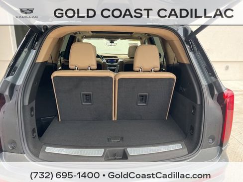 Used 2022 Cadillac XT6 Premium Luxury w/ Platinum Package image 12