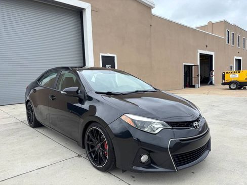 Used 2016 Toyota Corolla S Special Edition FWD image 8