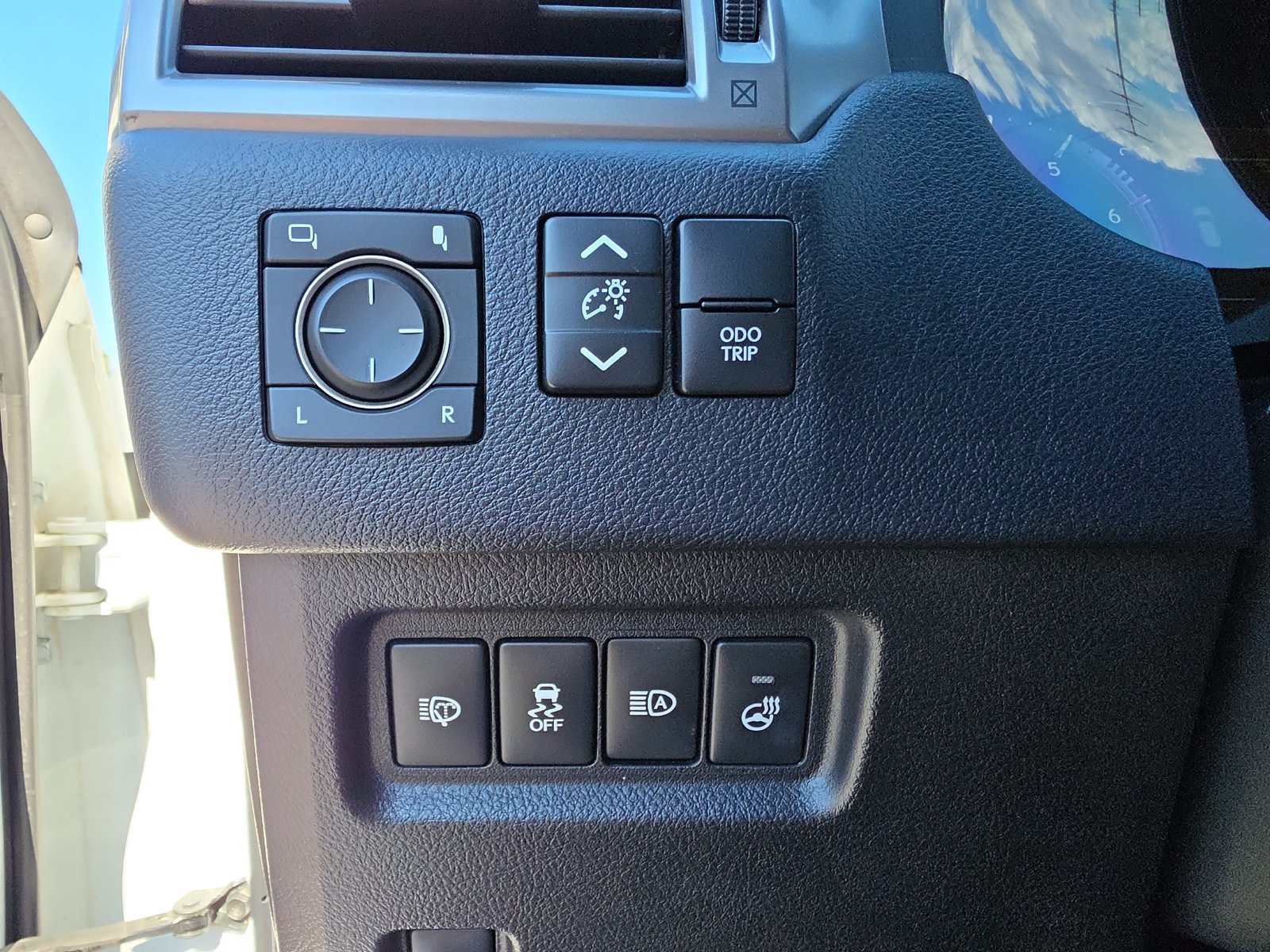 Used 2023 Lexus GX 460 Premium w/ Premium Package AWD/4WD image 22