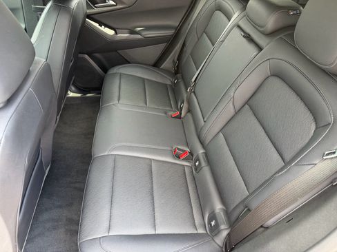 Used 2025 Chevrolet Equinox LT w/ Convenience Package II AWD/4WD image 23