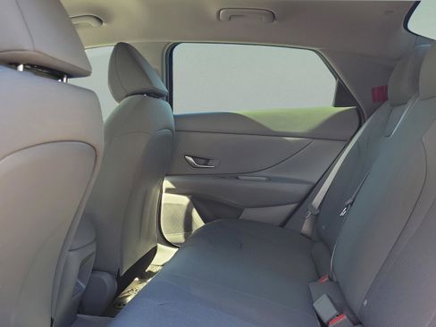 New 2026 Hyundai Elantra SE image 6