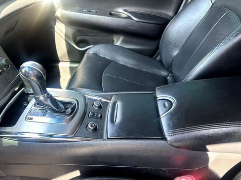 Used 2015 INFINITI Q40 4dr Sdn AWD w/ Navigation Package image 13