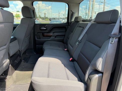 Used 2017 GMC Sierra 1500 SLE w/ SLE Value Package RWD image 11