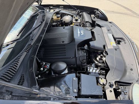 Used 2004 Ford Thunderbird RWD image 19