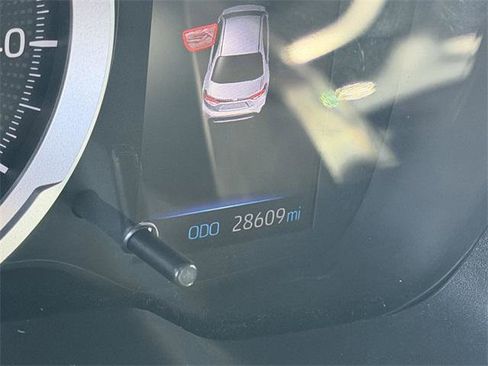 Certified 2022 Toyota Corolla SE image 9