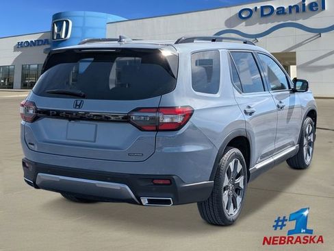 New 2026 Honda Pilot Touring image 5