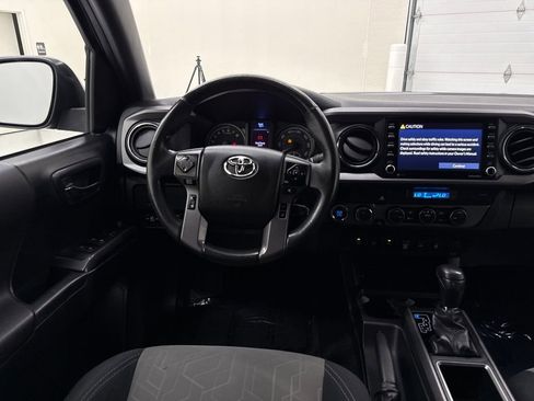 Used 2021 Toyota Tacoma TRD Off-Road w/ Technology Package image 14