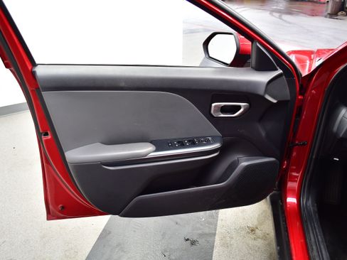 Used 2025 Kia K4 FWD image 16