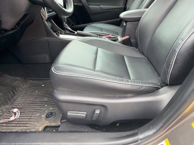 Used 2019 Toyota Corolla XLE w/ Body Protection Package FWD image 8