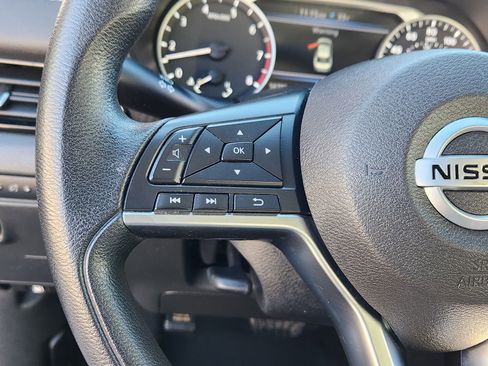 Used 2023 Nissan Sentra SV image 31