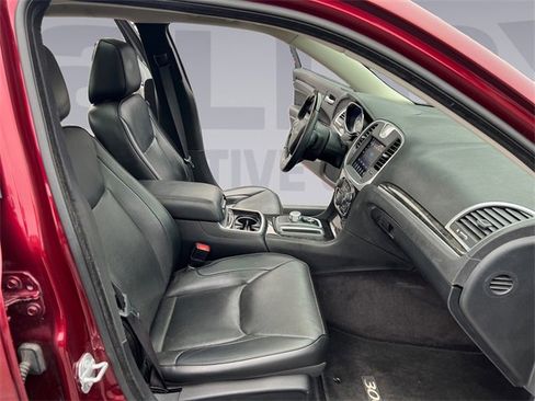 Used 2017 Chrysler 300 C w/ Safetytec Plus Group image 17