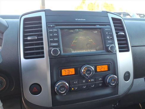 Used 2018 Nissan Frontier PRO-4X image 12